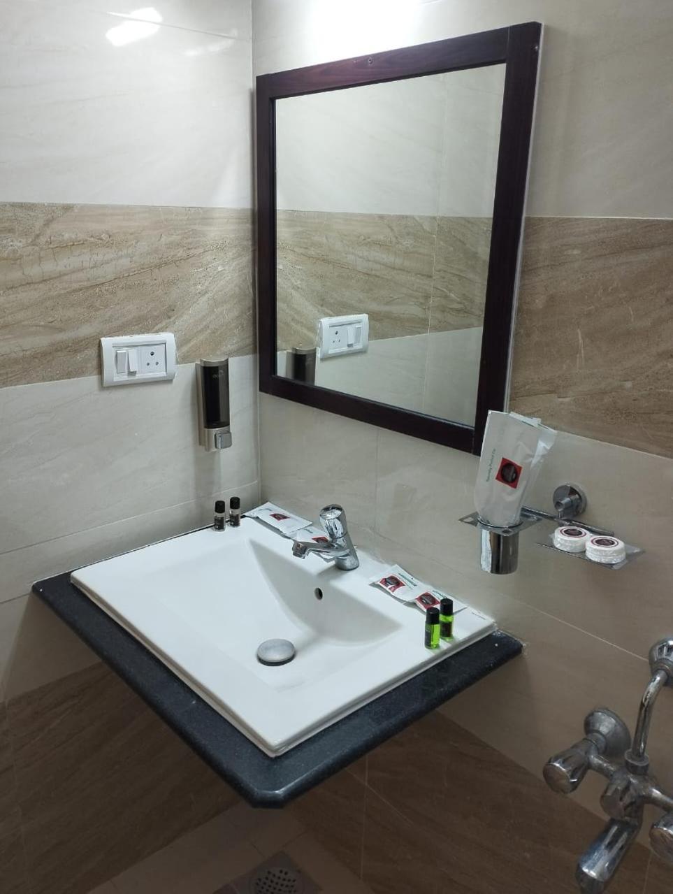 Annai Residency Hotel Vellore Exterior photo
